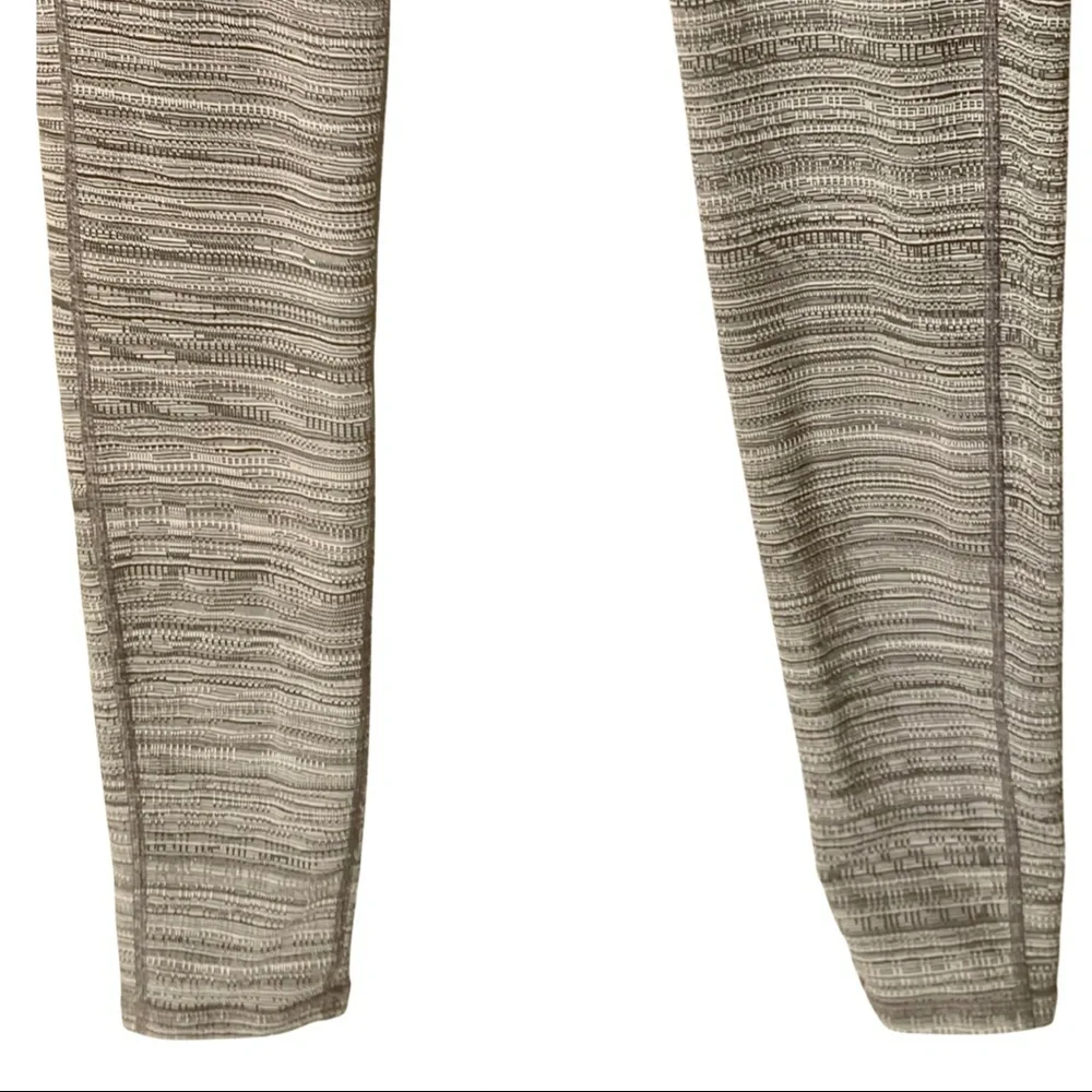 ATHLETA Jacquard Chaturanga Athletic Tight Legging Grey Size Small - Picture 9 of 13